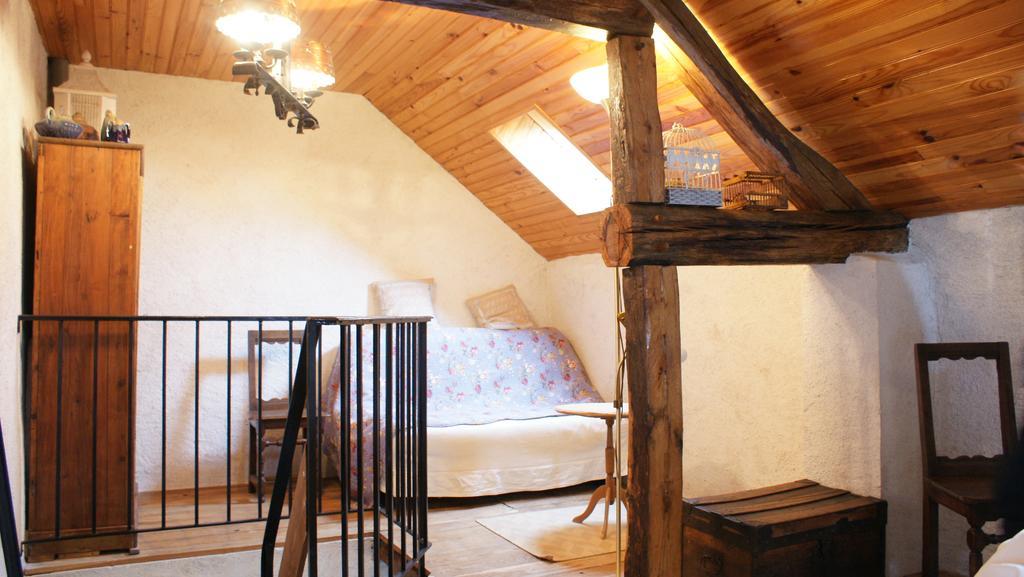 La Maison Bleue Hotel Arquian Екстериор снимка